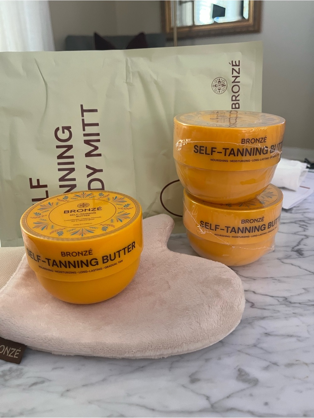 Orange Self-Tanning Butter - Nourishing Gradual Tan